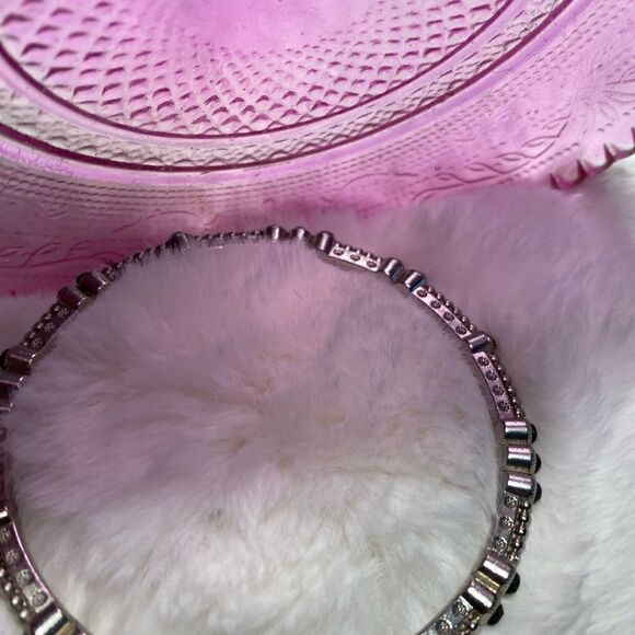 EUC Beautiful Art Deco Bracelet. - Picture 5 of 10